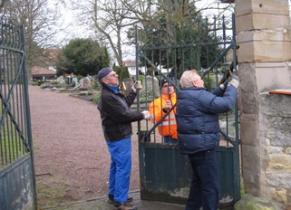 Sanierung des Friedhofstores