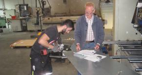 Arbeiten und Geburtstag feiern