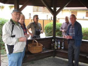 Kerbeputz auf dem Dorfplatz