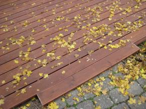 Bau der Möbelbox und Anpassungs- und Restarbeiten