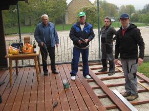 Neue Terrasse am Bürgertreff fertiggstellt