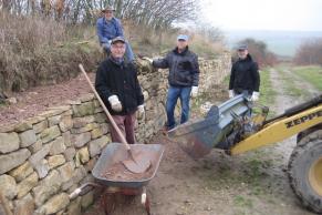 Die Trockenmauersanierung Ahlenberg konnte abgeschlossen werden