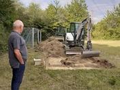 Aushub der Sprunggrube für die Albiger Grundschule