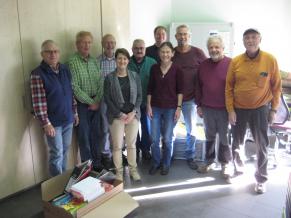 Volontäre als Umzugshelfer