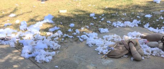Hinterlassenschaften von „Vandalen“ auf dem Spielplatz