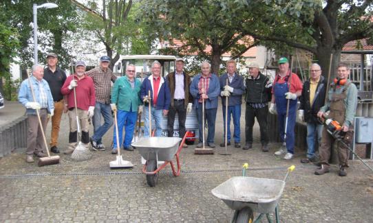 Gruppenbild der Volontäre für Albig