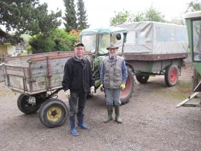  Die Baumpfleger mit ihrem Einsatzfahrzeug