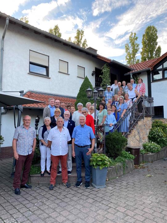Die französiche Delegation ist in Albig angekommen