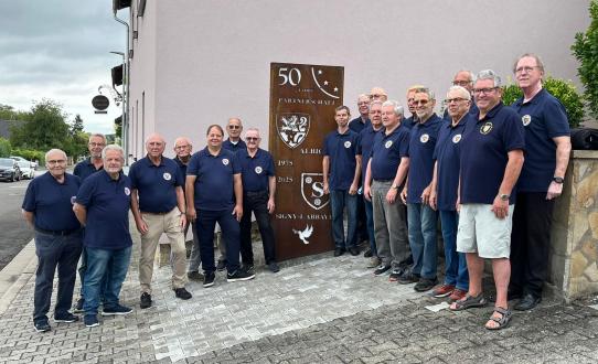 Denkmal zur 50jährigen Partnerschaft zwischen Albig und Signy-L'Abbaye