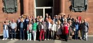 Die Reisegruppe aus Albig vor der Frankfurter Paulskirche