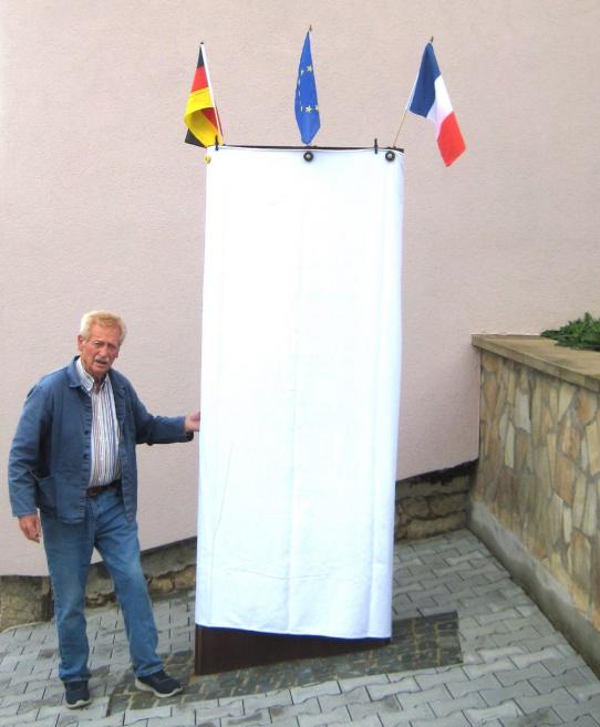 Das verhüllte Denkmal
