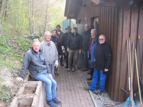 Eine Gruppe fröhlicher Volontäre