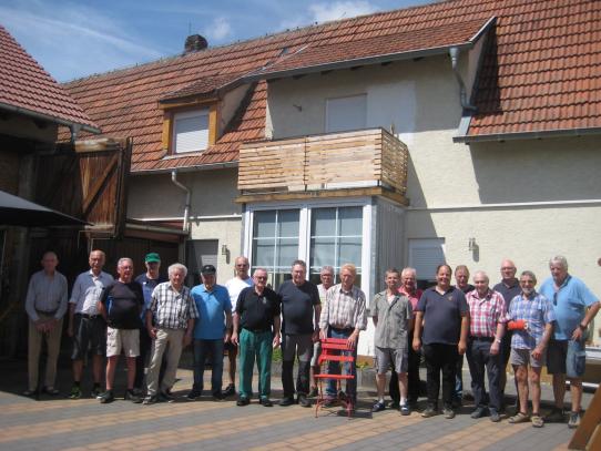 Die Volontäre bei einem Gruppenfoto