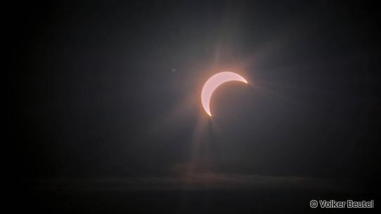 Die verdunkelte Sonne in Nahaufname
