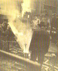 1954 : In der Gießerei